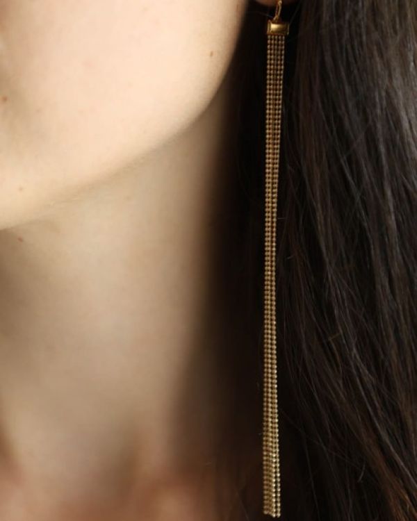 Loumaé Bijoux est une marque française spécialisée dans les bijoux fantaisie faits main.