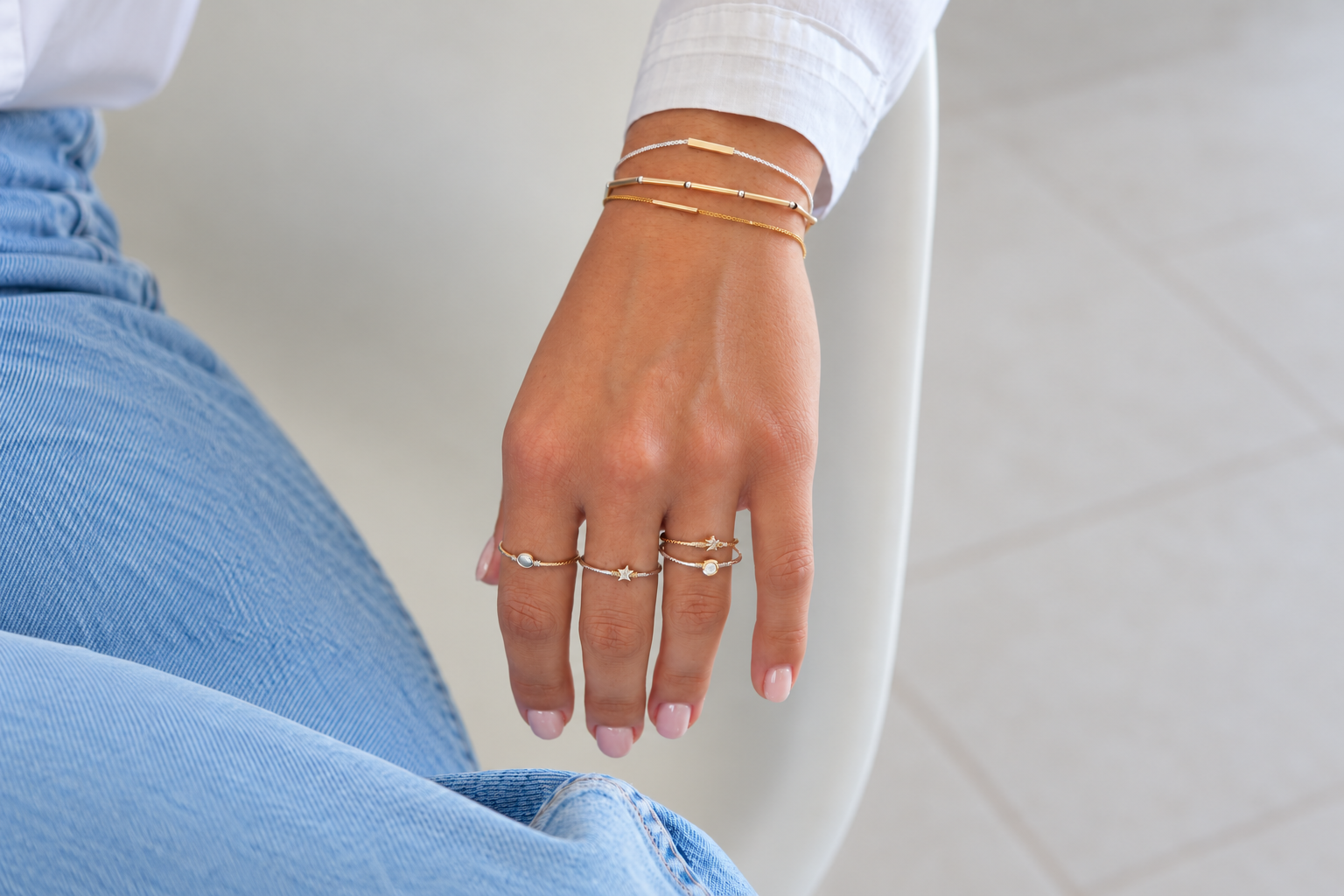 Loumaé Bijoux 3 Loumaé Bijoux est une marque française spécialisée dans les bijoux haute fantaisie faits main.